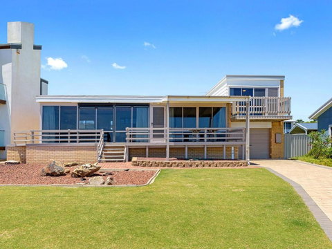 Sand Castles 34 Gold Coast Drive - Mackay Tourism 3