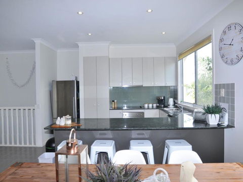 Sandpiper 3 - Close To Town And Beach - Mackay Tourism 2