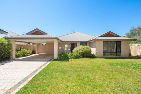 Sandpiper House - Family & Pet Friendly - Mackay Tourism 0