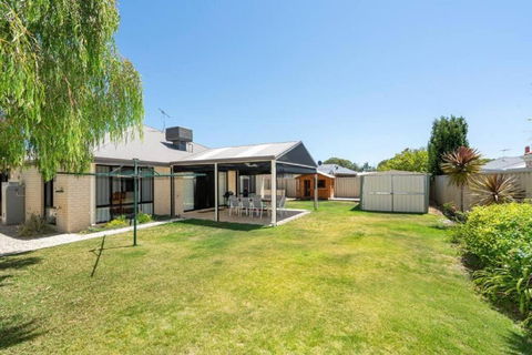 Sandpiper House - Family & Pet Friendly - Mackay Tourism 1