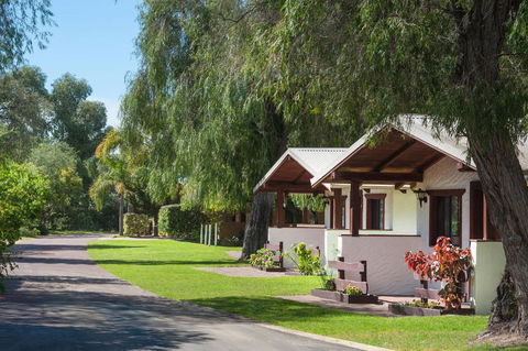 Sandy Bay Holiday Park - Mackay Tourism 2