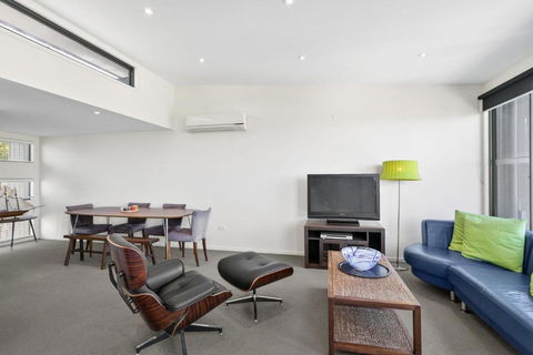 Sandy Beach Apt 4 - Mackay Tourism 1