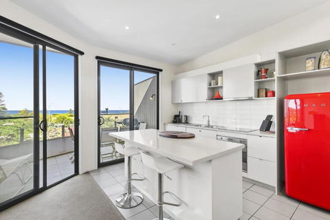Sandy Beach Apt 4 - Mackay Tourism 2