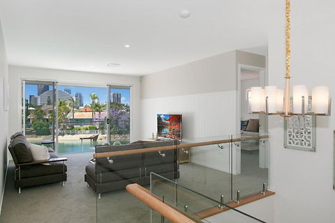 Sandy Cove - Mackay Tourism 3