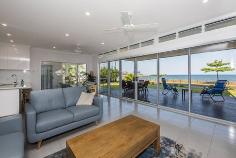 Sandy Decks - Mackay Tourism 2