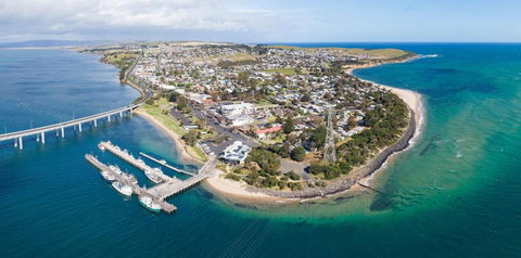 Sapphire Views San Remo Phillip Island - Mackay Tourism 1