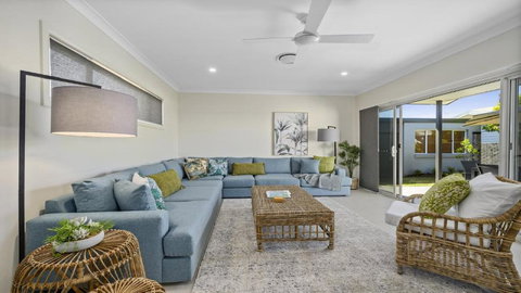 Sea Pine Cottage - Mackay Tourism 1