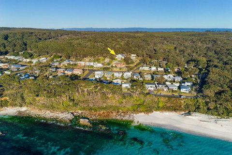 Sea Point At Hyams Beach - Mackay Tourism 2