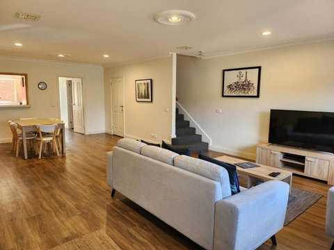 Sea Sunrise 1 - Mackay Tourism 2