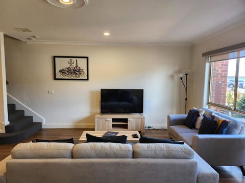 Sea Sunrise 1 - Mackay Tourism 3