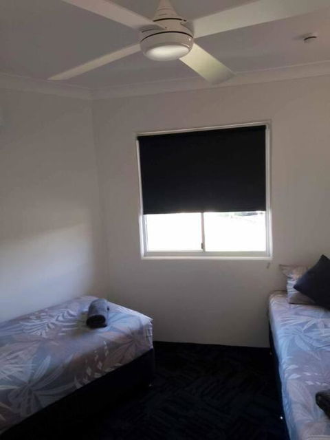 Sea View Villa. 2 Bedroom. Sleeps 4. Free WIFI - Mackay Tourism 1