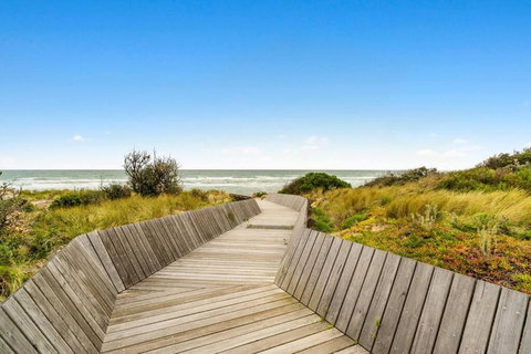 Seaford Beach Bay View & Pets - Mackay Tourism 2