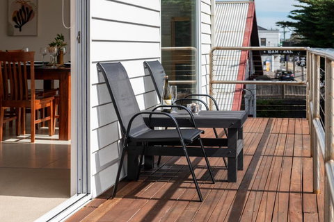 Seaford Beach Bay View & Pets - Mackay Tourism 1