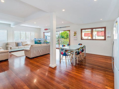 Seagrass Unit 2 - Mackay Tourism 1