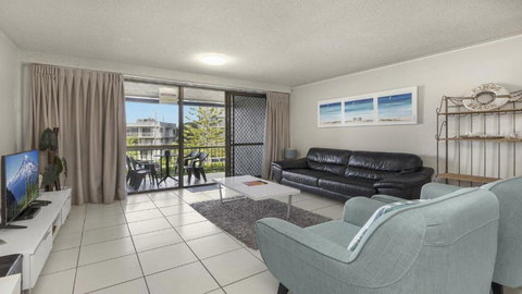 Sealanes Unit 8 Kings Beach QLD - Mackay Tourism 3