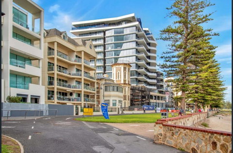 Seafield Tower Glenelg Apartment No 3 - Mackay Tourism 2