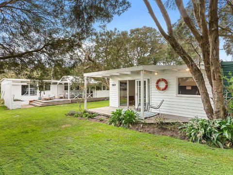 Seashore Holiday Getaway - Mackay Tourism 0