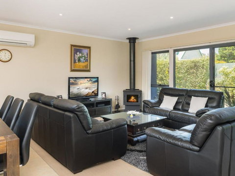 Seaside Splendour - Mackay Tourism 0