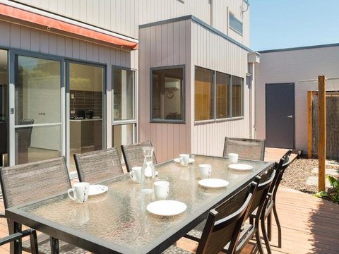 Seaside Splendour - Mackay Tourism 1