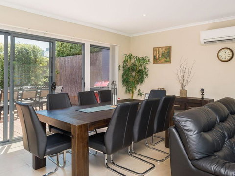 Seaside Splendour - Mackay Tourism 2