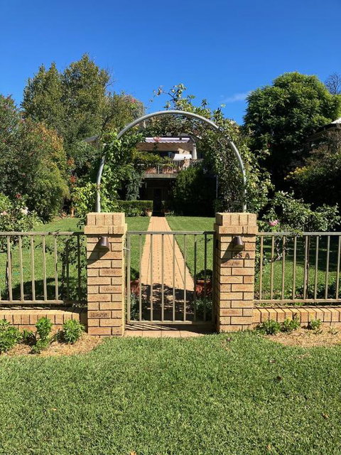 Selina St BnB - Mackay Tourism 1