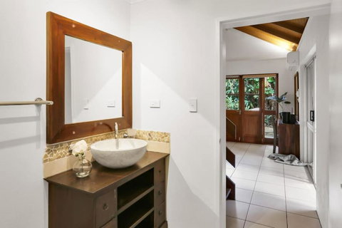 Serendipity Cottage - Mackay Tourism 0