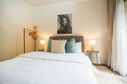 Serene On Grenfell Adelaide - Mackay Tourism 3