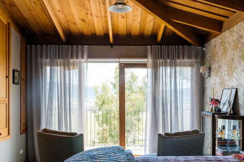 Shaws Road Winery B&B - Mackay Tourism 1