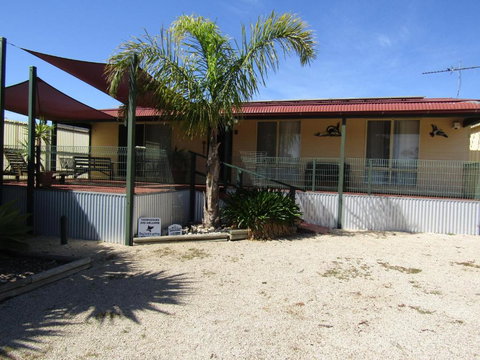 Shelldous - Mackay Tourism 0