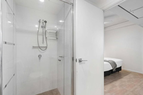 Sierra Grand In Broadbeach - Self Contained & Privately Managed - Wow Stay - Mackay Tourism 3