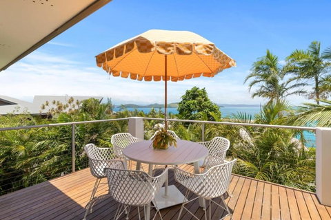 Shutehaven Beach House - Mackay Tourism 0