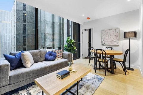 Slate Skies At Palladium - Urban Lifestyle With Pool - Mackay Tourism 0