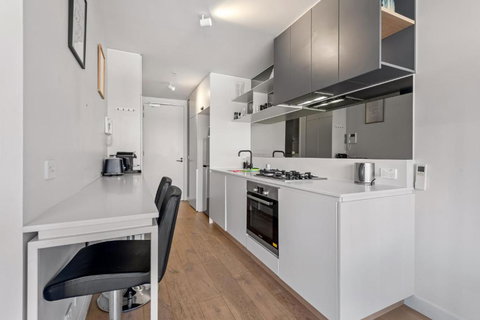 Sleek South Melbourne Pad 1-Bed By Albert Park - Mackay Tourism 1