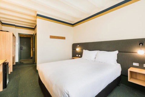 Statesman Hotel - Mackay Tourism 0