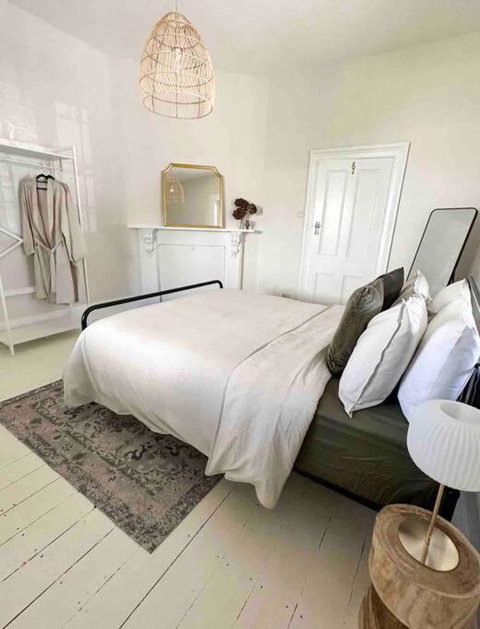 Telegraph Station Stays - Mackay Tourism 0