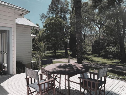 The Avenue Anahdale - Hidden 2.7 Acre Estate In Town - Mackay Tourism 2