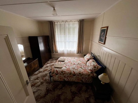 The Crooked Cottage - Mackay Tourism 3