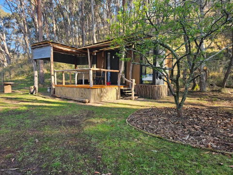 The Edge Of Nowhere Chestnut By Tiny Away - Mackay Tourism 0