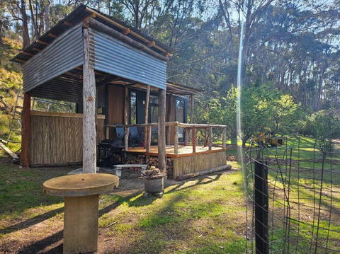 The Edge Of Nowhere Chestnut By Tiny Away - Mackay Tourism 1