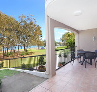 Beachport 14 - 2 BDRM Apt with Canal Views on Parkyn Pde - Mackay Tourism