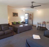Beachport Motor Inn - Mackay Tourism