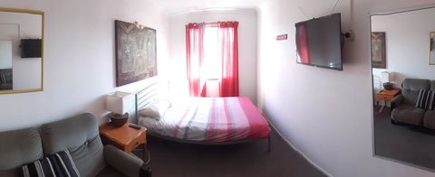 Beachside Backpackers - Mackay Tourism 1