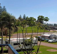 Beachside Getaway - 150m to beach - Mackay Tourism