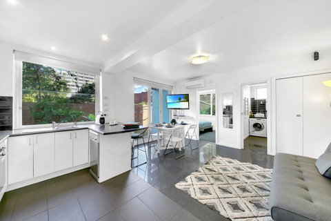 Beachside Haven - Mackay Tourism 0