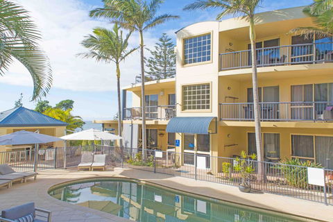 Beachside Holiday Apartments - Mackay Tourism 0
