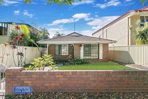 Beachside Holiday Home - Mackay Tourism 0