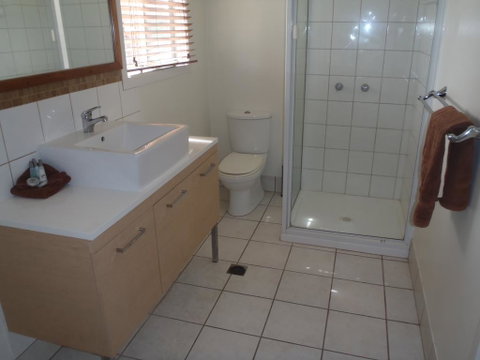 Beachside Holiday Units - Mackay Tourism 1