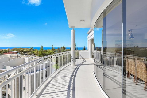 Beachside Resort Kawana Waters - Mackay Tourism 2