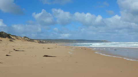 Beachwalk Cottage - Mackay Tourism 1