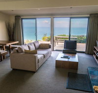 Beacon Point Ocean View Villas - Mackay Tourism